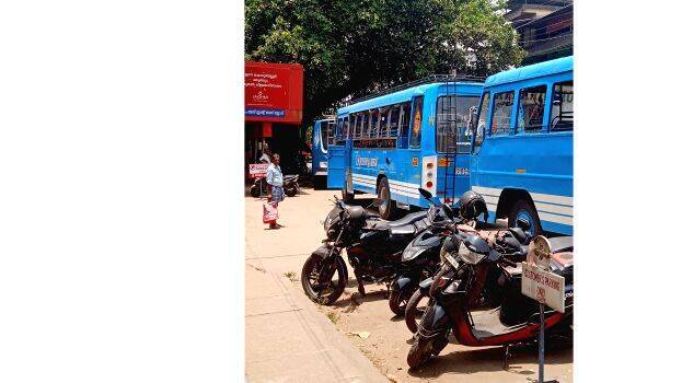 bus-parking bus-parking