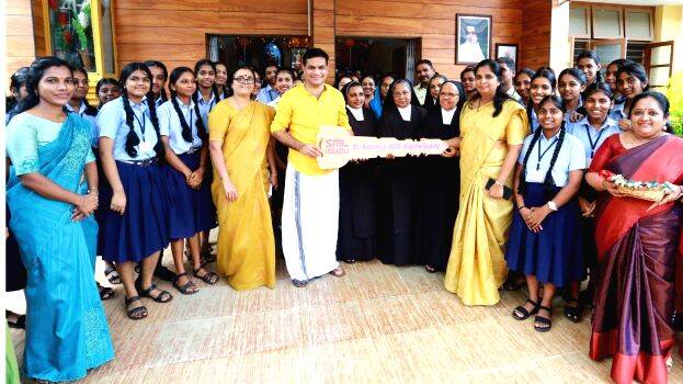 school-bus school-bus