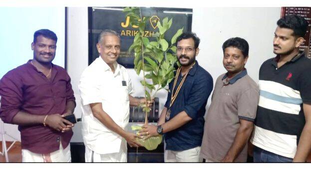 tharaniyil tharaniyil