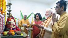 row-over-pm-modi-attending-ganesh-pooja-at-chief-justice-dy-chandrachud-house