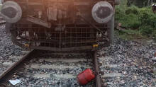 gas-cylinder-found-on-tracks