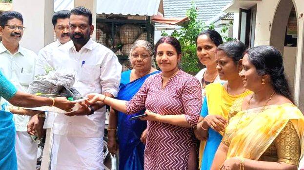 poshakathottam poshakathottam