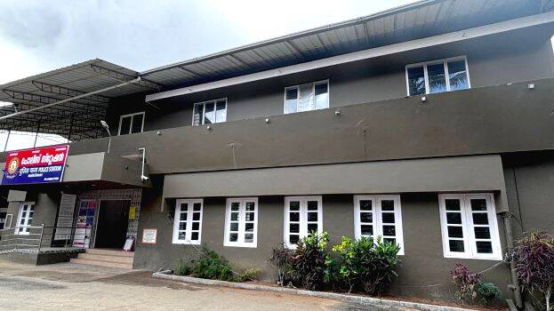 police-station police-station