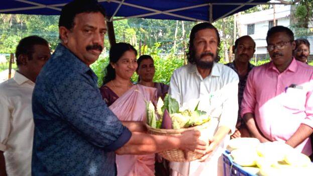 kukkumbar- kukkumbar-