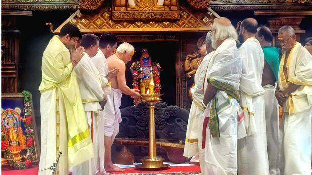 news-photo- news-photo-