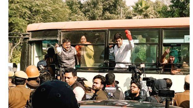 noida-kissan-arrest noida-kissan-arrest