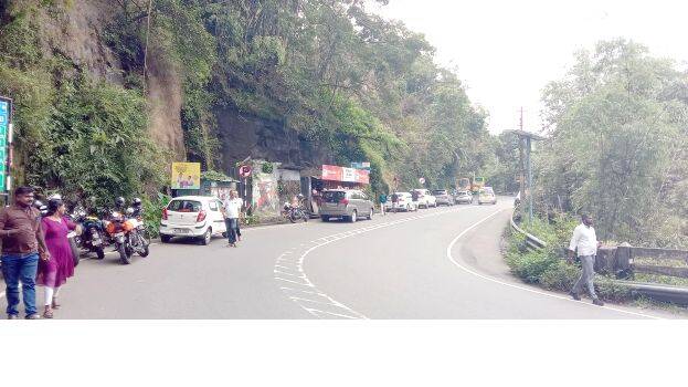 no-parking no-parking