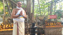 former-indian-cricketer-virender-sehwag-at-palakkad-temple