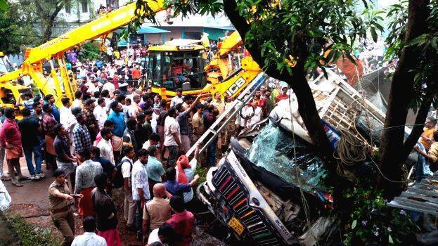panayambadam-accident panayambadam-accident