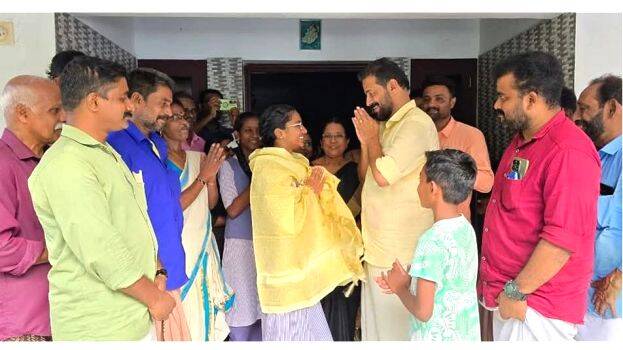 anumodhichu anumodhichu