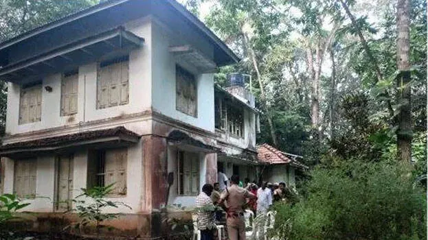 abandoned-house