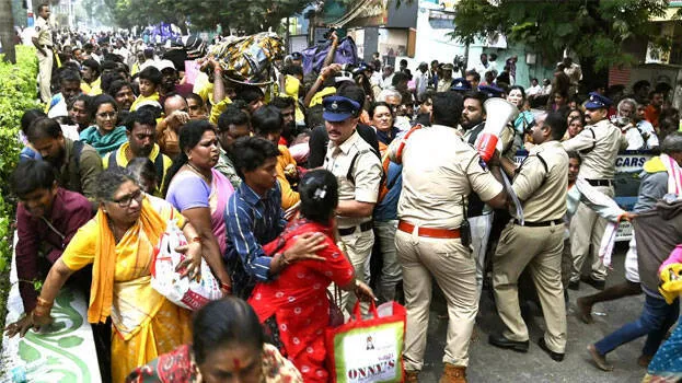 tirupati-temple-stampede tirupati-temple-stampede