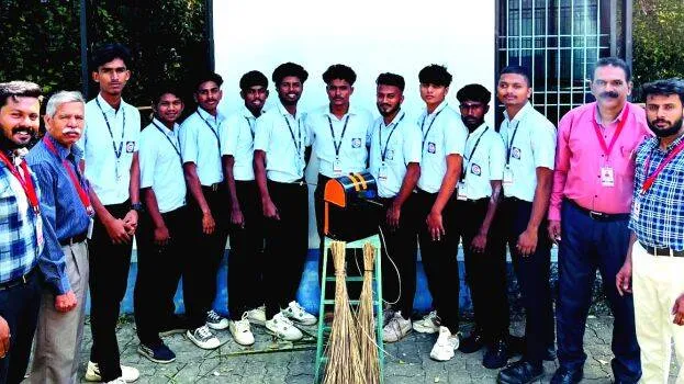 iti-students iti-students