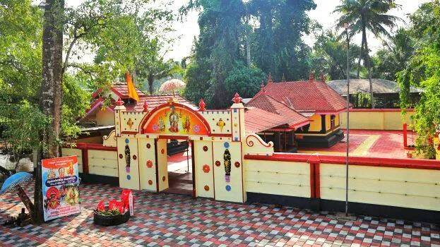 09-chakkulam-temple