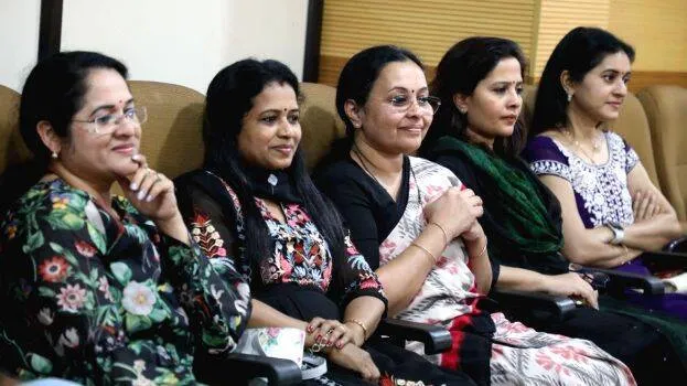 minister-veena minister-veena