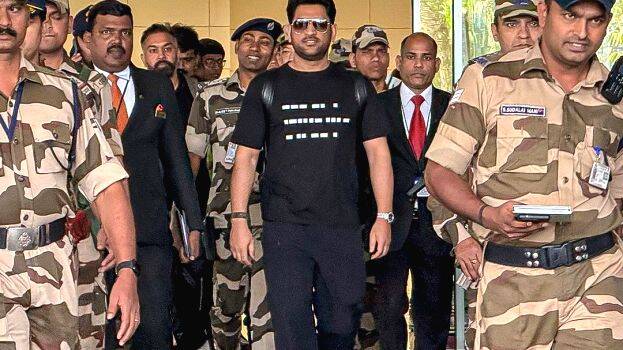 dhoni