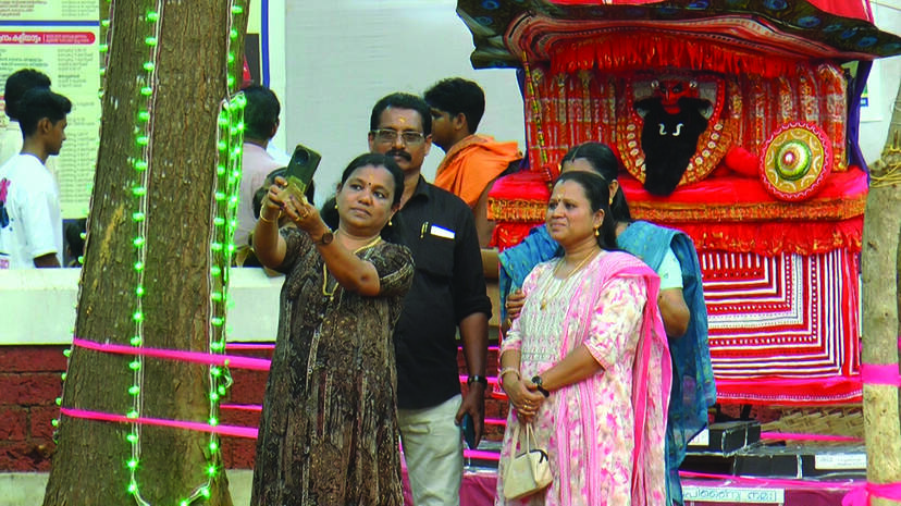 padakkathi