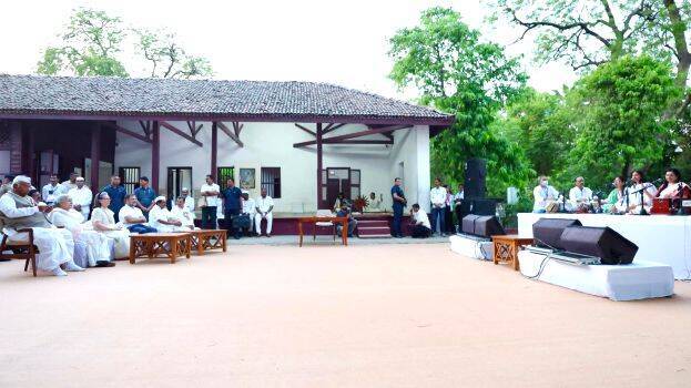 prayer-meeting-sabarmati