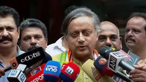 shashi-tharoor