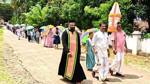 pradakshinam