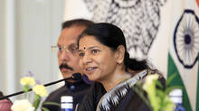 kanimozhi-mps-reply-on-indias-national-language-question-gaining-attention