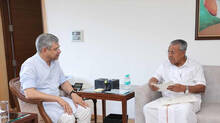cm-pinarayi-vijayan-will-meet-union-railway-minister