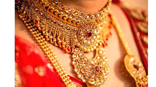 gold-ornaments