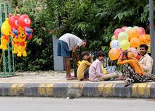 dolls-vendor