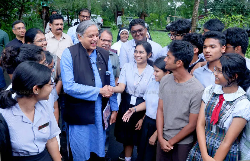 sasi-tharoor