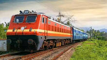 carrying-this-common-fruit-on-a--indian-train-could-land-you-in-jail
