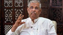 kerala-university-issue-governor-demands-report