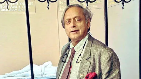 shashi-tharoor