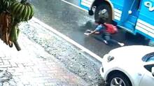 police-register-case-against-private-bus-employees