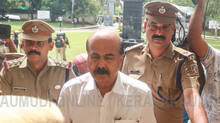vc-mohanan-kunnumal-returned-to-kerala-university-after-20-days