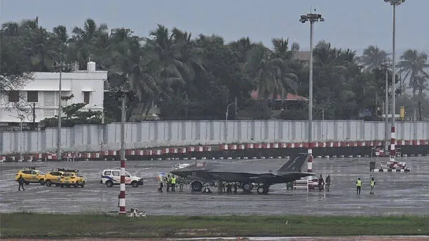 f35-b