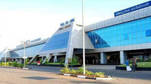 lady-caught-in-karipur-with-stuff-worth-23-crores