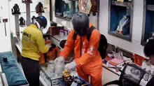 youths-dressed-as-food-delivery-agents-break-into-jewelry-store-and-steal-jewelry