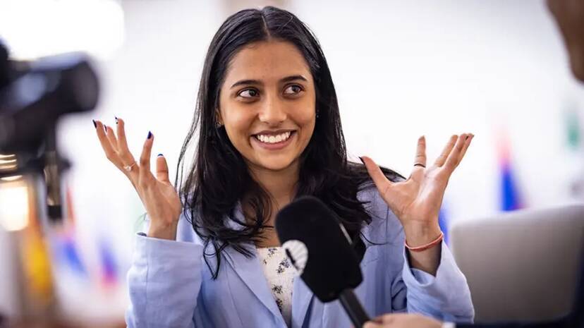divya-deshmukh