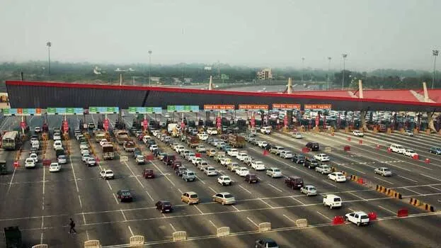 toll-plaza-fast-tag-