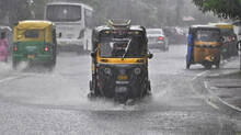 rain-update-in-kerala-red-alert-announced-in-various-districts-