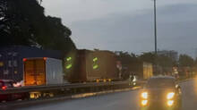 traffic-block-in-trissur-muringoor-road