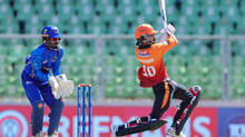 calicut-globstars-defeated-kochi-blue-tigers-by-33-runs