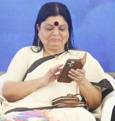 deepa-das-munshi