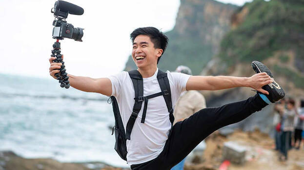 vlogger vlogger