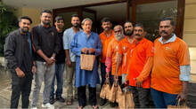 swiggy-surprises-shashi-tharoor-mp-with-iddlies