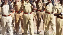 good-service-entry-for-police-officers-for-making-onasadya