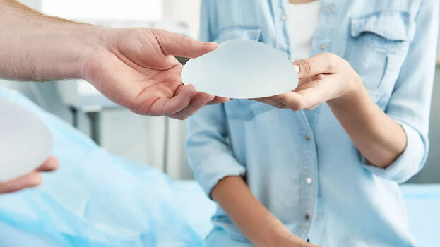 breast-implants breast-implants