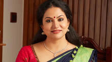 actress-sheelu-abraham-talks-about-fake-comments-in-social-media