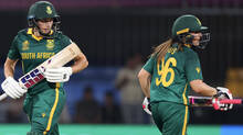 south-africa-won-by-six-wickets-against-newzealand-in-the-womens-world-cup