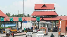 high-court-issues-interim-order-allowing-toll-collection-from-vehicles-in-paliyekkara